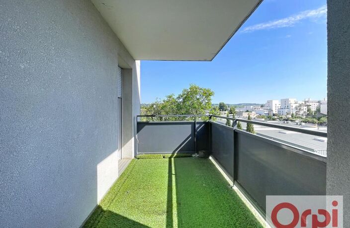 Appartement de type 2 à vendre avec garage et grand balcon — photo 2