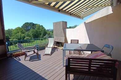 Appartement 2 pièces 243340 €