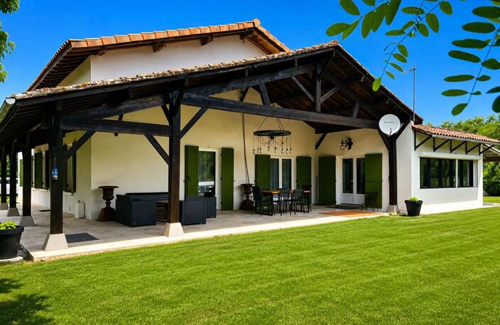Propriété en pierre 290 m² avec gîte, dépendances, piscine et 4 ha — photo 3