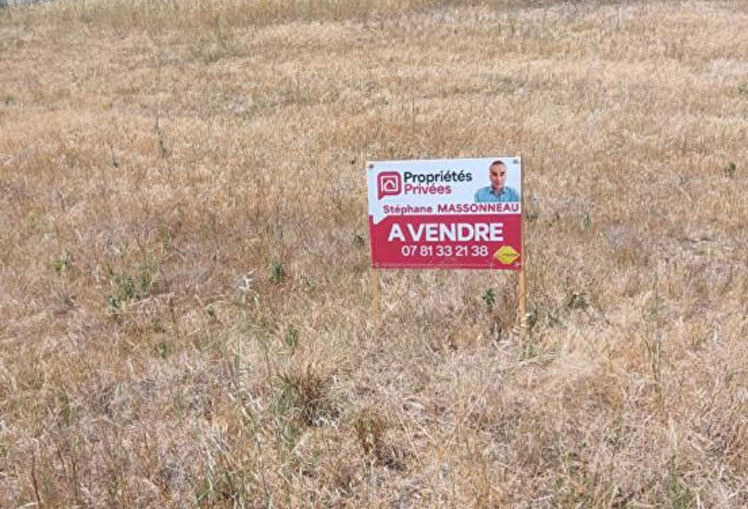 Terrain constructible de 805 m2 - Orouët - Saint-Jean de Monts - 89990  TTC — photo 1