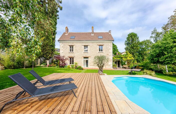 Propriété de caractère sans travaux avec parc paysager et piscine — photo 2