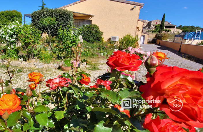 Villa totalement rénovée avec piscine - 3 chambres - Lablachère - 375 000 — photo 2