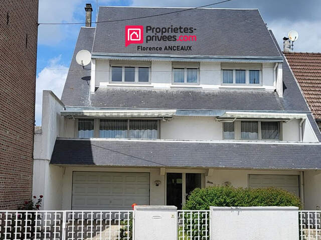 PAVILLON D'ARCHITECTE AVEC JARDIN ET 2 DB GARAGES — photo du bien