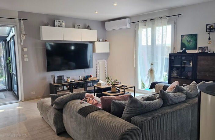 Maison 121 m² avec 5 chambres, piscine, panneaux solaires — photo 3