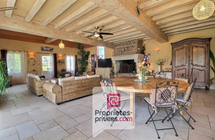 A VENDRE VASTE PROPRIETE Composée de DEUX HABITATIONS et UN STUDIO, ETANG bordée par rivière sur plus de 4,5 Hectares — photo 3