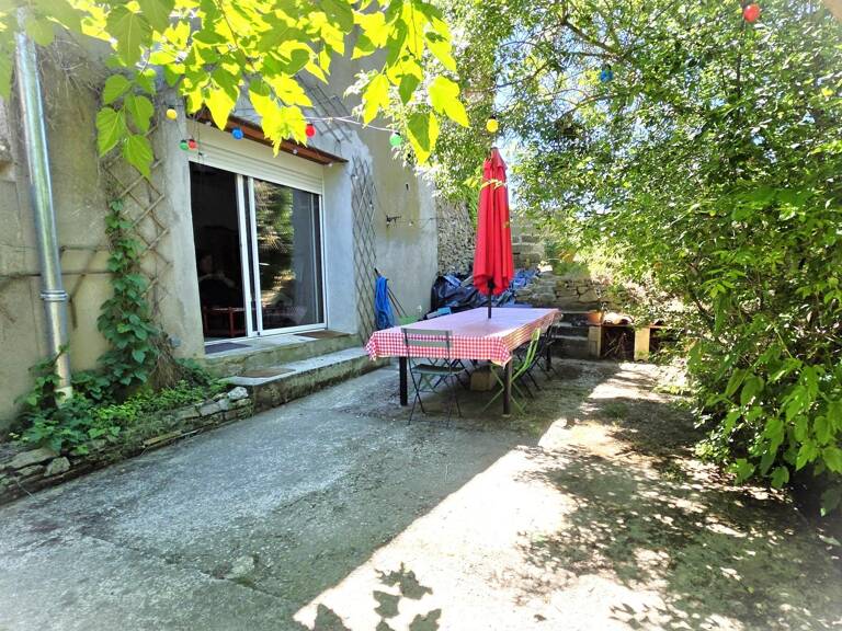 Maison t6 de 208m² sur une parcelle arborée de 1063m² — photo 1
