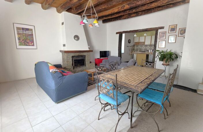 Maison t6 de 208m² sur une parcelle arborée de 1063m² — photo 2