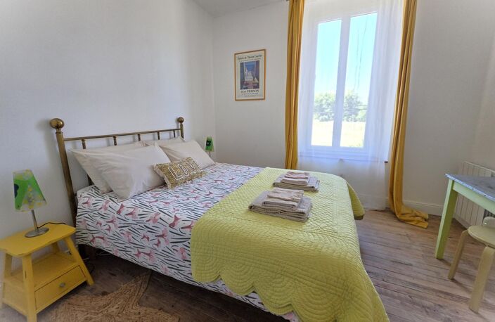 Maison t6 de 208m² sur une parcelle arborée de 1063m² — photo 5