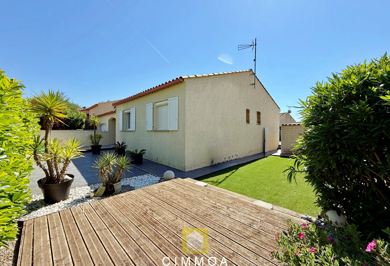 Maison plain-pied avec piscine à vendre à Poussan — photo 1
