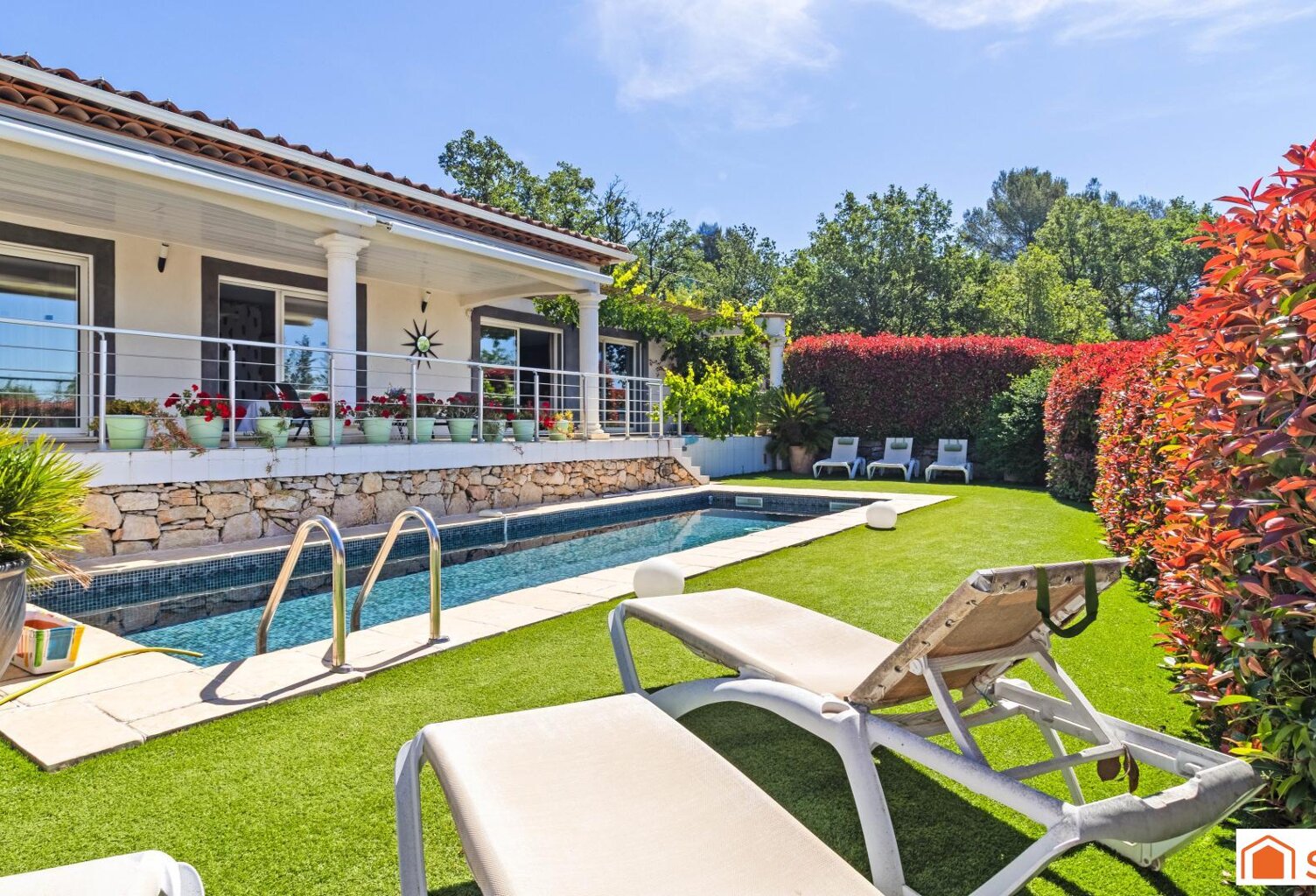 Villa dominante, calme absolu et vue dégagée — photo 1