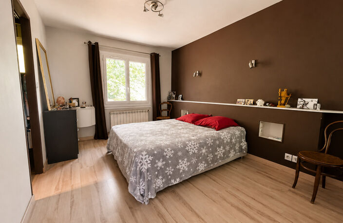 Maison de 140 m2, 5 chambres, jardin de 650 m2, garage — photo 4