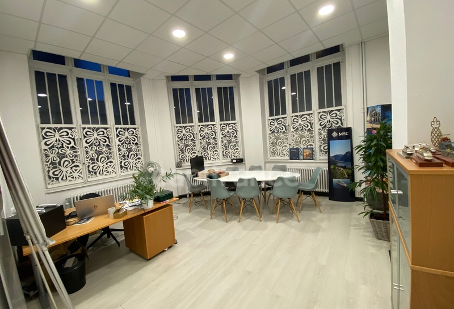 Local/bureau à louer ROUBAIX (59) Quartier:gare, centre-ville 114,85m2 , 2 parkings, zone franche — photo 1