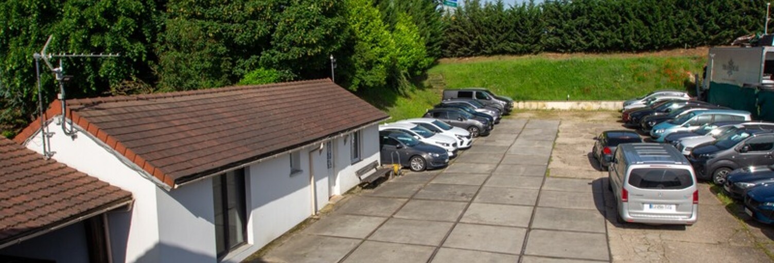 Local industriel 5 Pièces 1832 m² à vendre à Vaudherland (95500)