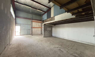 Local industriel  100 m² à louer à Aubagne (13400)