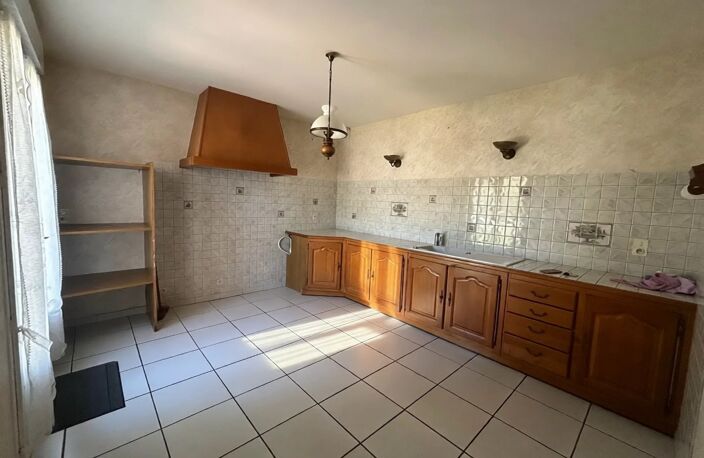 Maison de plain-pied de 150 m² – Environnement calme et verdoyant – Terrain arboré de 2 000 m² – La Chapelle-d’Angillon — photo 3
