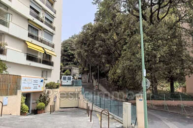 Garage  68000 €