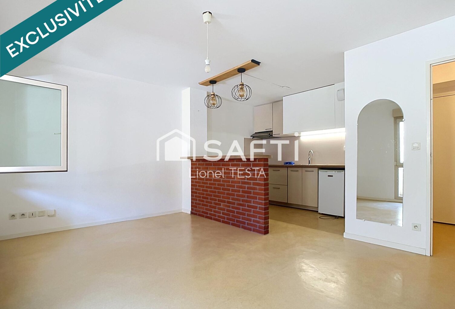 APPARTEMENT T2 AVEC BALCON ET GARAGE — photo 1