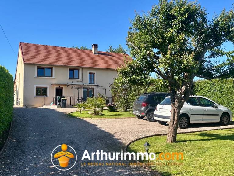 Maison familiale de 150 m² – Havre de paix verdoyant sur un terrain d'exception de 2 392 m² – Sens-Beaujeu — photo 1