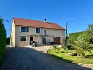 Maison familiale de 150 m² – Havre de paix verdoyant sur un terrain d'exception de 2 392 m² – Sens-Beaujeu — photo 2