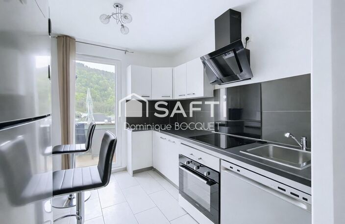 COUP DE CUR  T4 LUMINEUX AVEC BALCON, VUE DÉGAGÉE, PARKING & CELLIER À 10 MIN A PIED DU CENTRE — photo 3