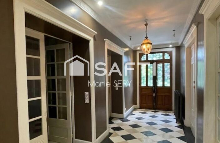 Maison aux pieds des commodités  beaux volumes — photo 4