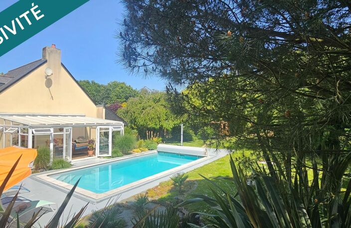 Grande propriété familiale avec piscine, dépendances et fort potentiel constructible — photo 2