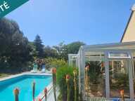 Grande propriété familiale avec piscine, dépendances et fort potentiel constructible — photo 3