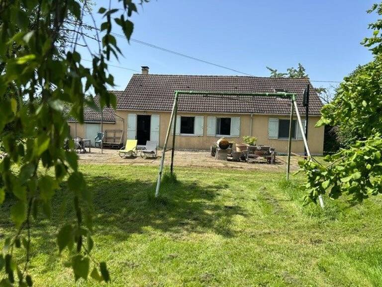 A 5 Minutes de la gare de Bueil, pour St Lazare, Maison Familiale , 5 Chambres — photo 1