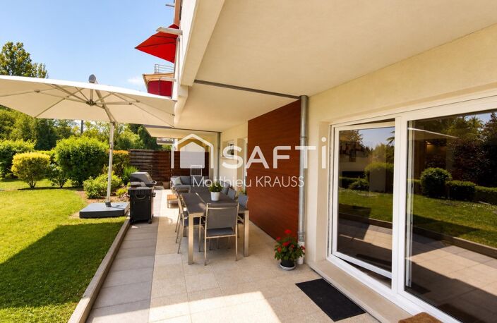 Rez-de-jardin, terrasse 50m² et jardin privatif — photo 2