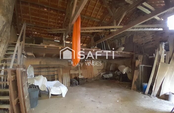 Dans un petit village au calme — photo 2