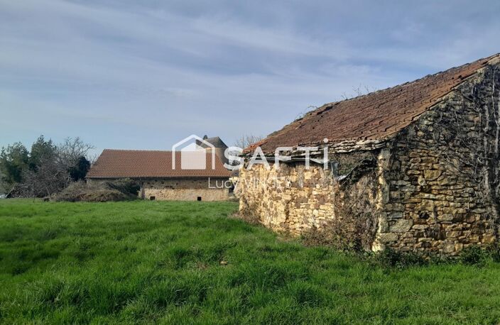 Dans un petit village au calme — photo 5