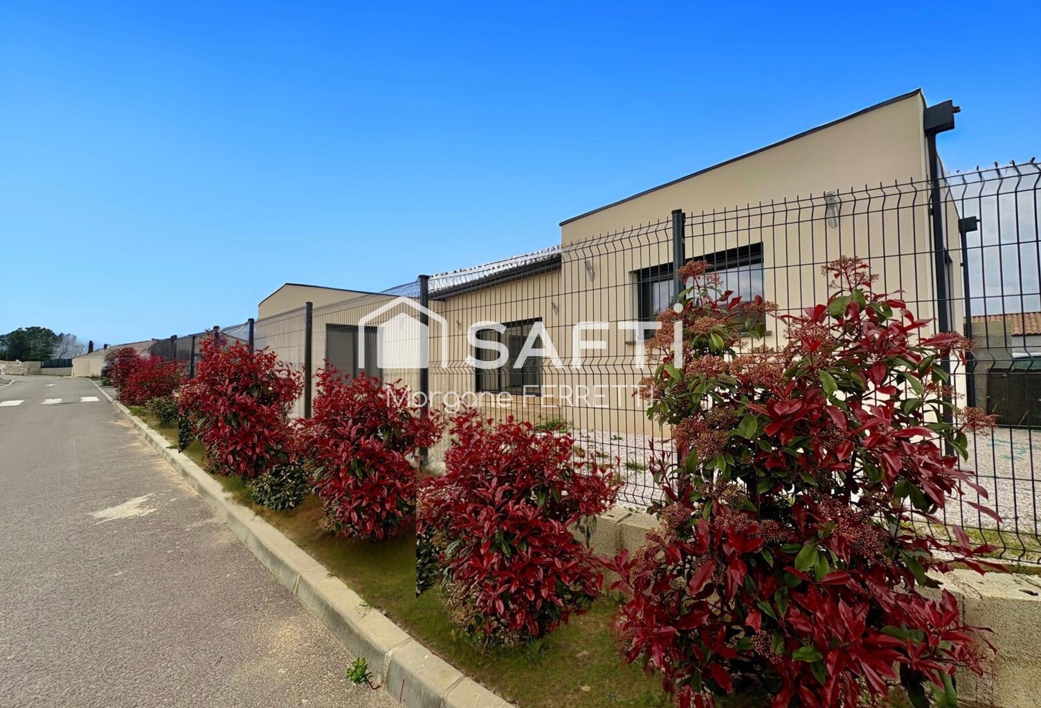 VILLA T4 114 M2 PLAIN PIED AVEC JARDIN 367M2 ET GARAGE — photo 1