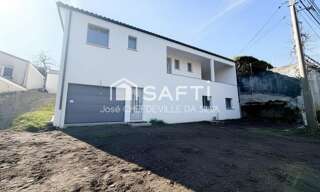 Maison 8 Pièces 242 m² à vendre à Châteaugay (63119)