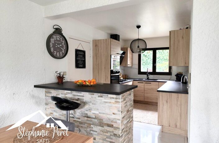 Belle maison familiale de 145 m² à Ussel  4 chambres, suite parentale, terrain clos, idéalement située ! — photo 2