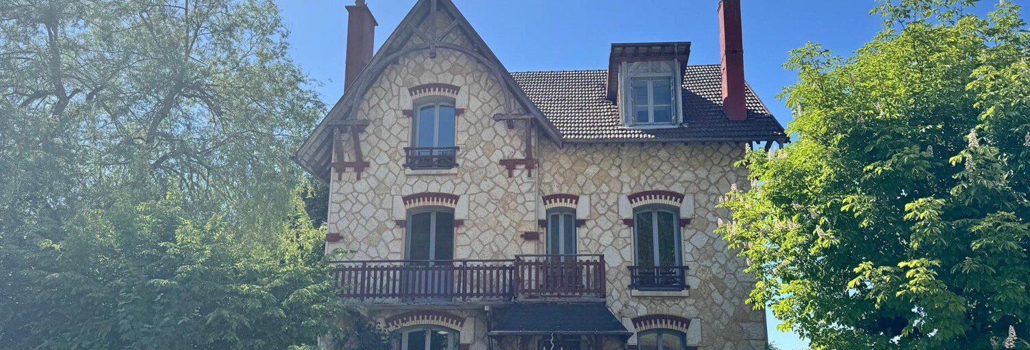 Maison 12 Pièces 260 m² à vendre à Malbuisson (25160)