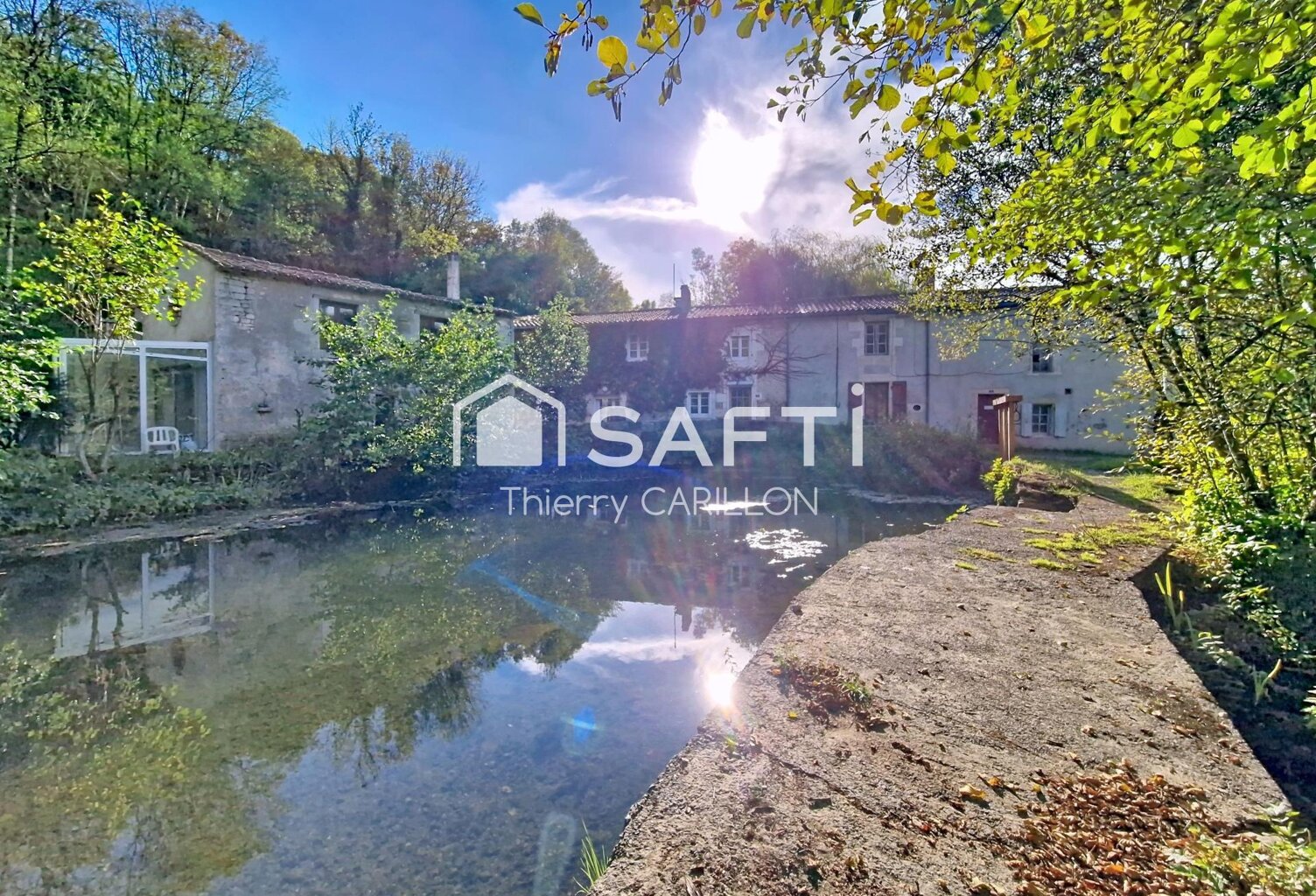 MAISONS AU BORD DE L'EAU VENDUES LOUÉES MEUBLÉES. — photo 1