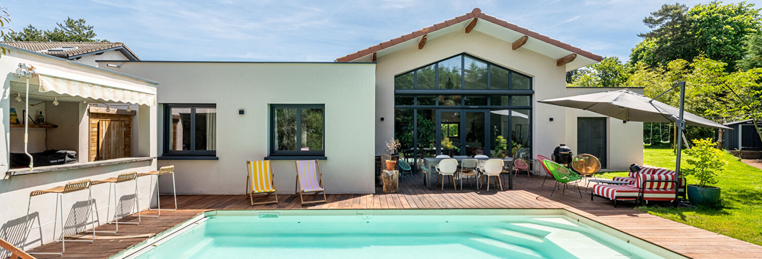 Maison 6 Pièces 203 m² à vendre à La Tour-de-Salvagny (69890)