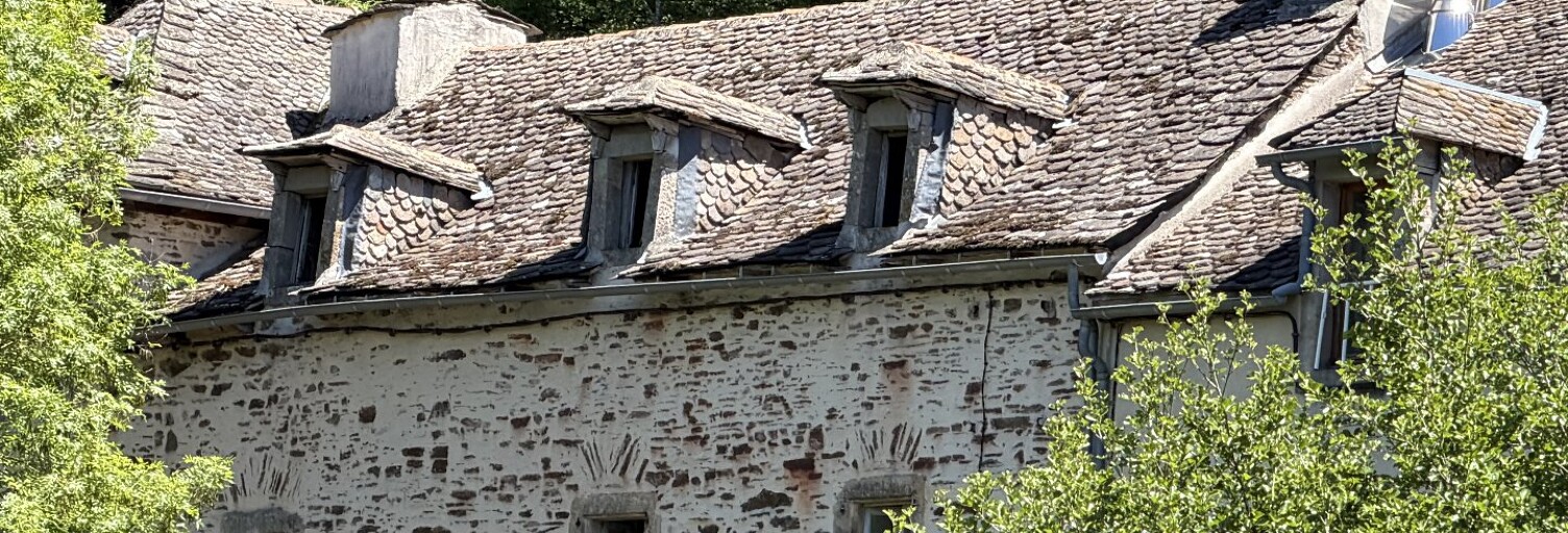 Maison 5 Pièces  m² à vendre à Pont-de-Salars (12290)