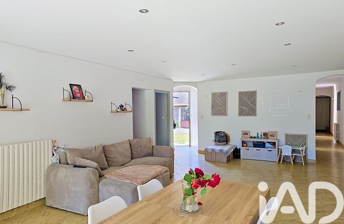 Vente Immeuble 273 m&sup2; — photo 3