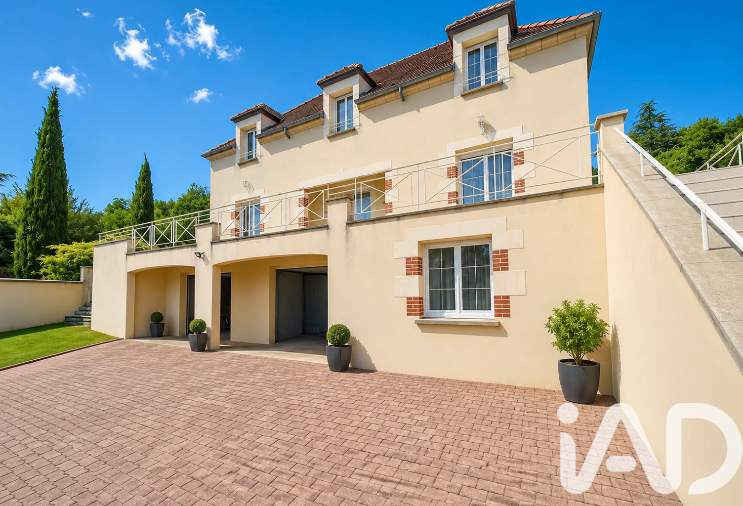 Vente Maison/villa 10 pièces — photo 1