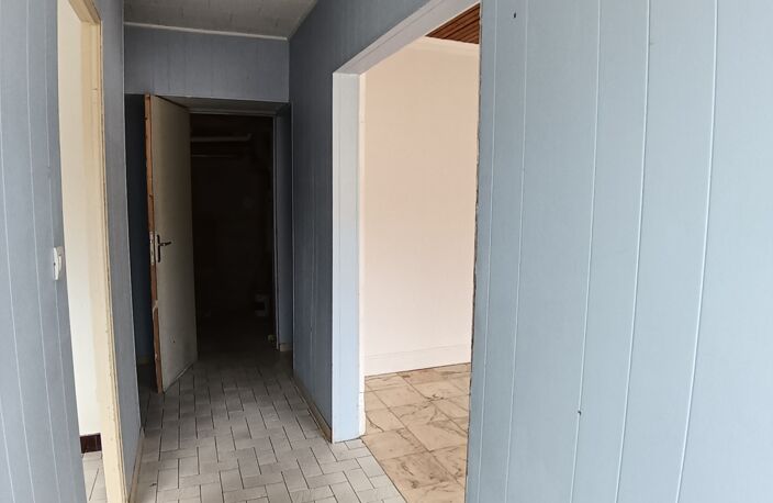 Vente Maison/villa 4 pièces — photo 2