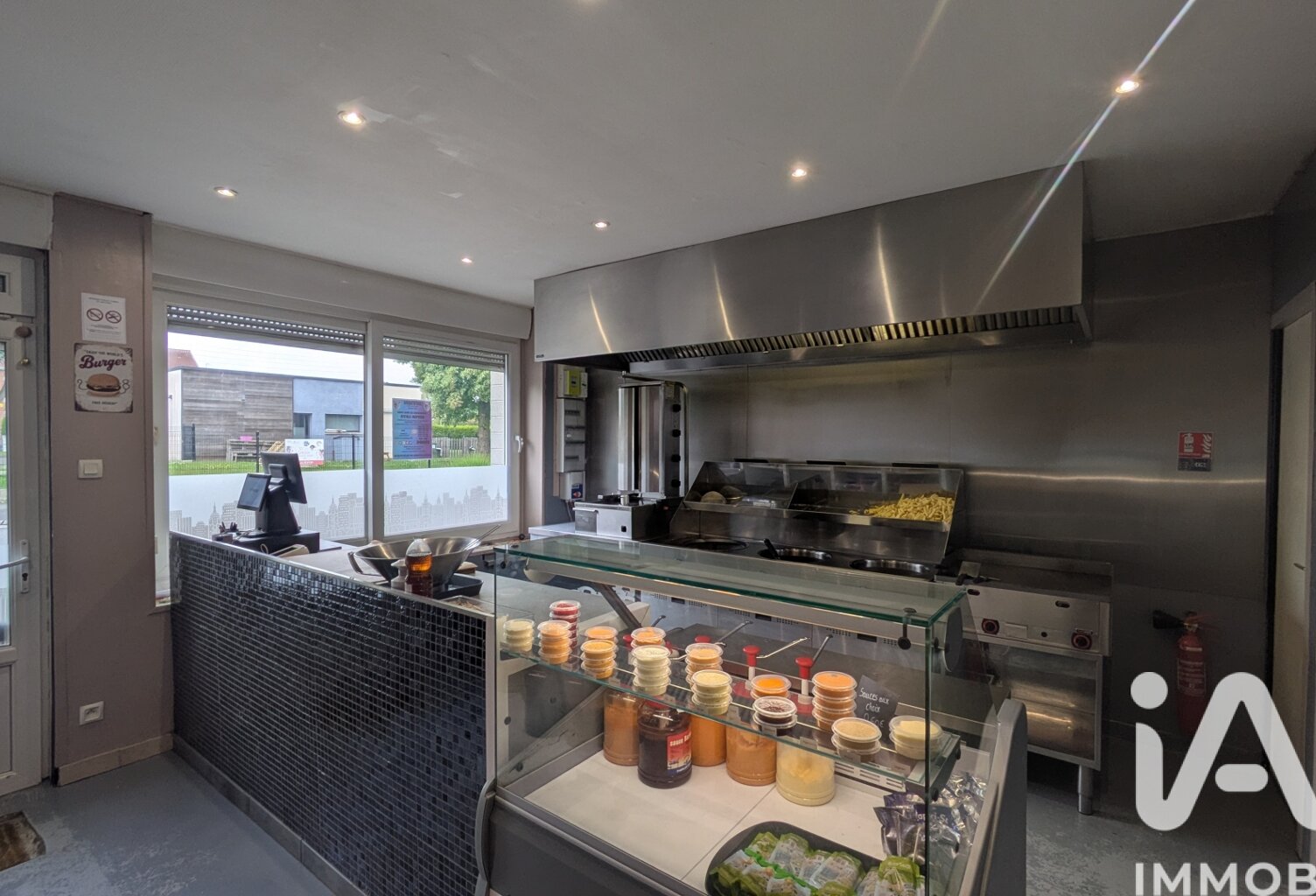 Vente Boutique/Local commercial 64 m&sup2; — photo 1