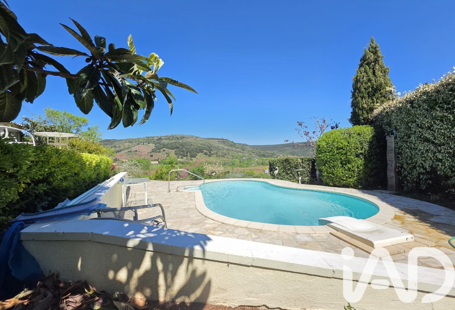 Vente Maison/villa 8 pièces — photo 1