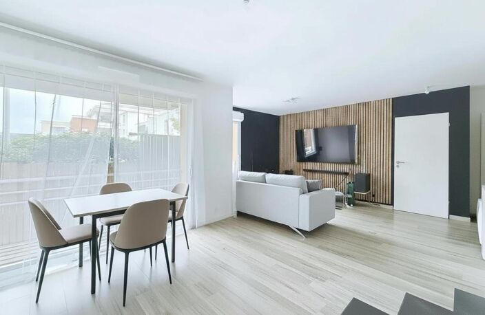 Grand T2 rénové dans résidence calme avec parking — photo 3