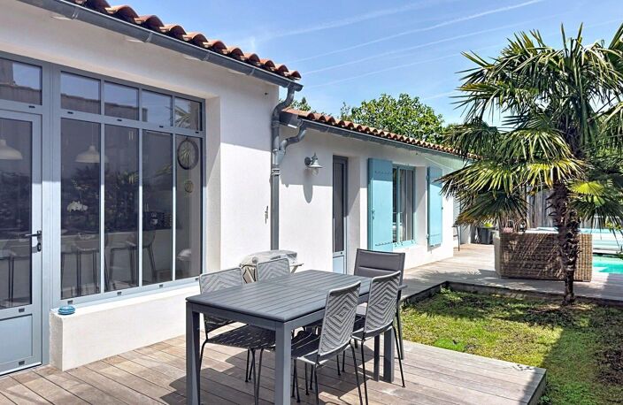 MAISON 4 CHAMBRES CLÉ EN MAIN AVEC PISCINE CHAUFFÉE ET SPACIEUSE PIÈCE DE VIE — photo 2