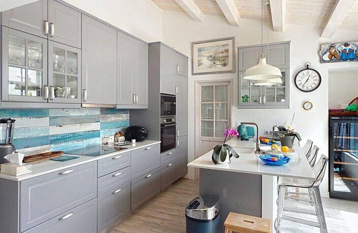 MAISON 4 CHAMBRES CLÉ EN MAIN AVEC PISCINE CHAUFFÉE ET SPACIEUSE PIÈCE DE VIE — photo 3