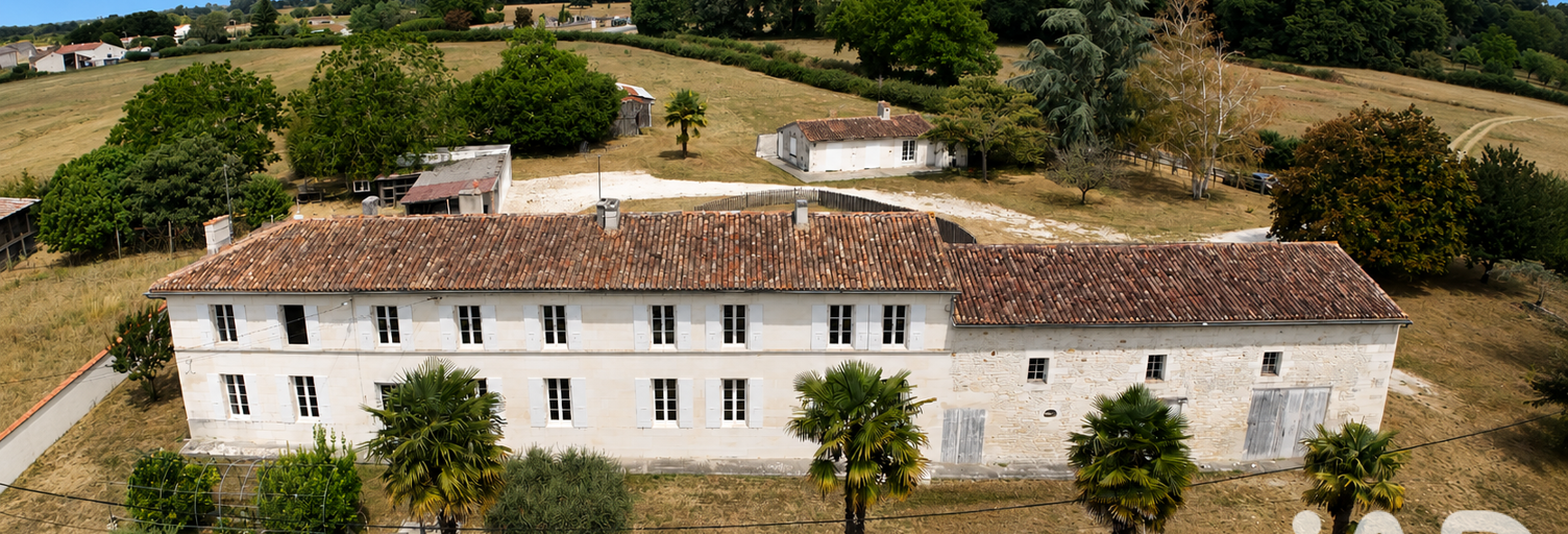 Maison 9 Pièces 333 m² à vendre à Saintes (17100)
