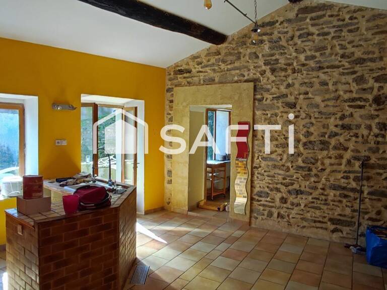180m2 habitable environ, cour, terrasse, 5 pièces — photo 1