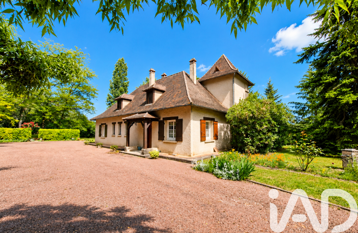 Vente Maison/villa 7 pièces — photo 2