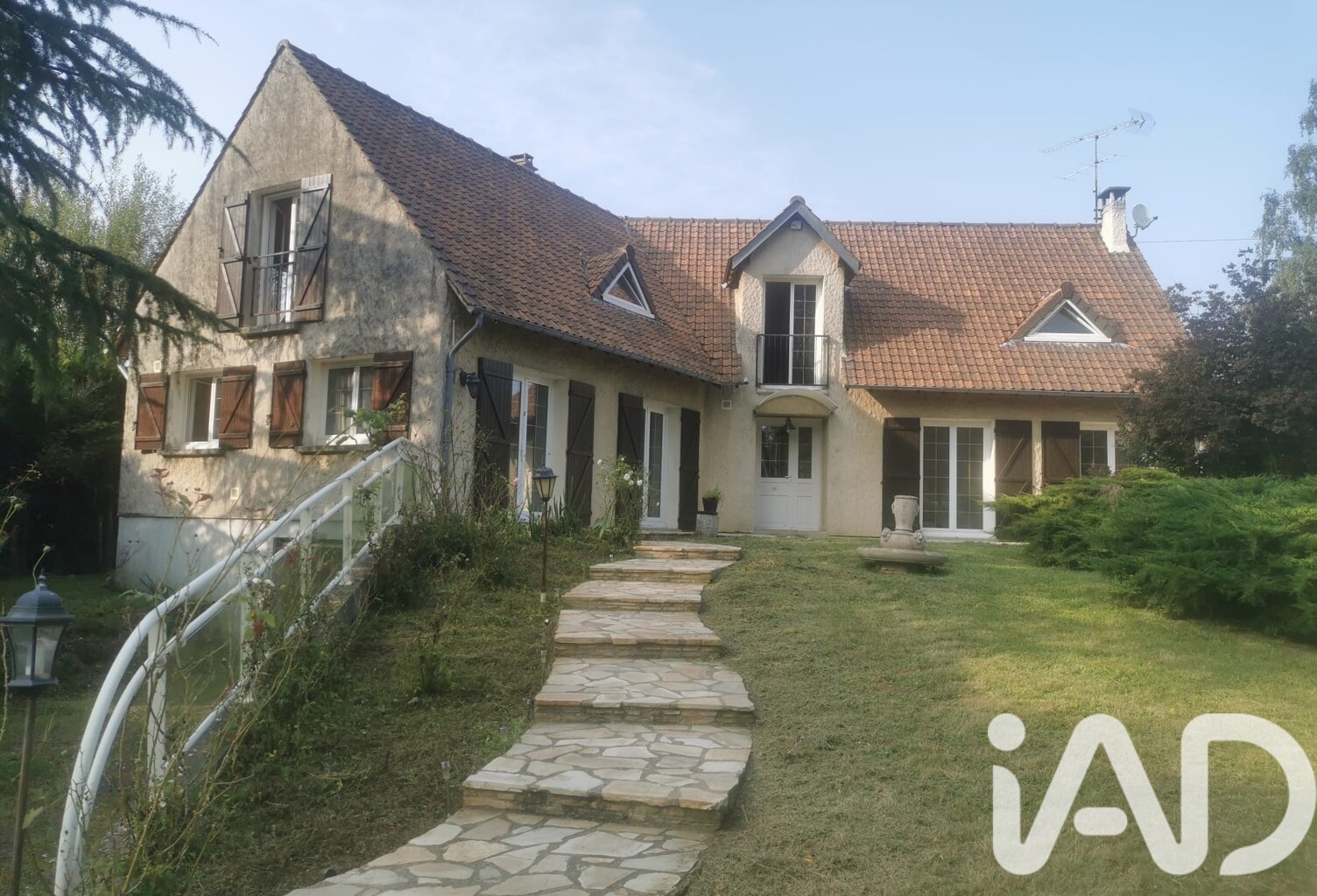 Vente Maison/villa 8 pièces — photo 1